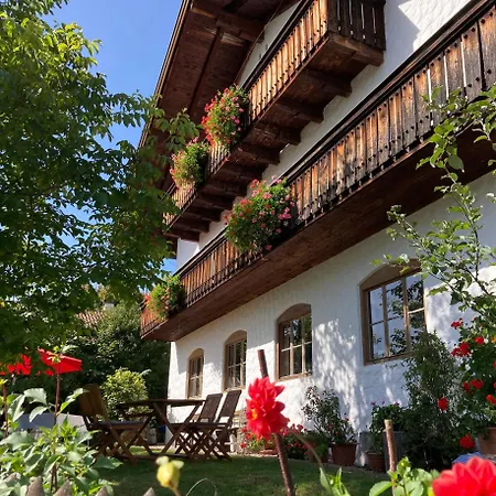 بيت للعطل Klara - Wohnen Am Staffelsee Mit Garten, Badeplatz & Ruderboot سيهاوسن ام ستافل